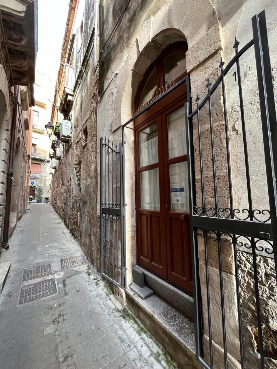 Вилла Charming House Ortigia Сиракузы Экстерьер фото